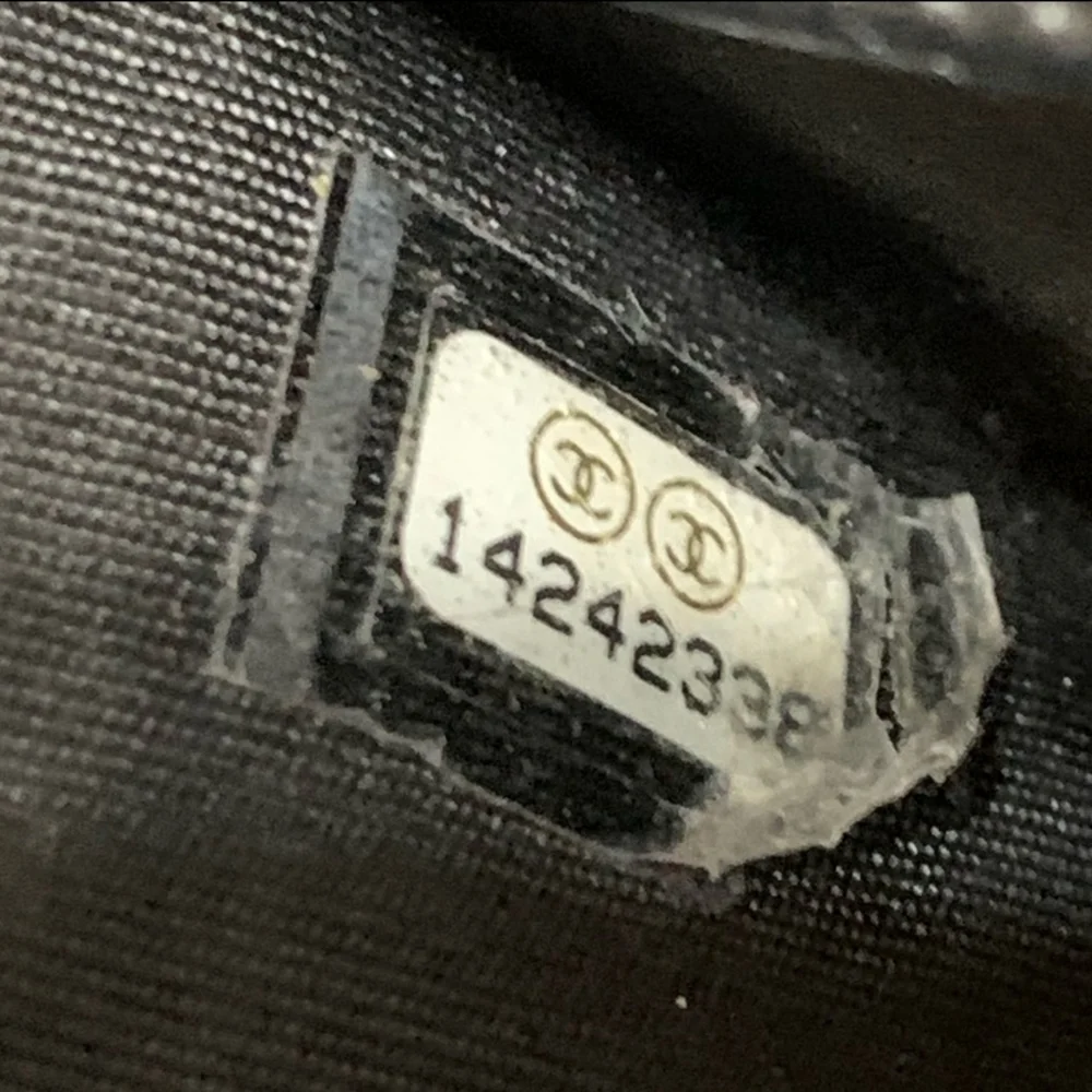 CHANEL authentic pre